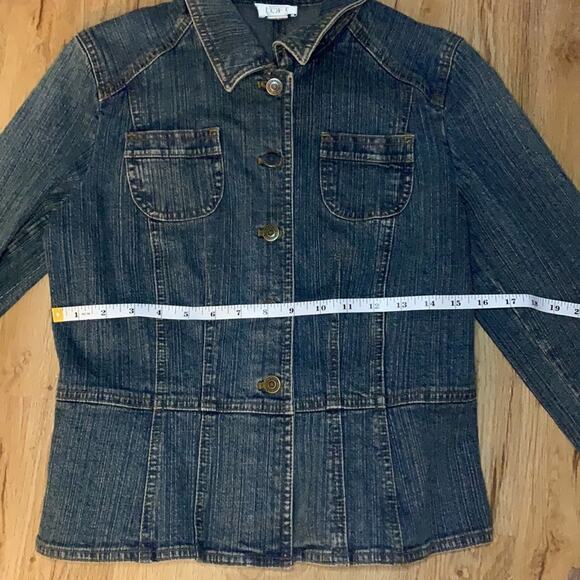 Loft Jean Jacket Size 6 Light Wash Buttons - Picture 9 of 12